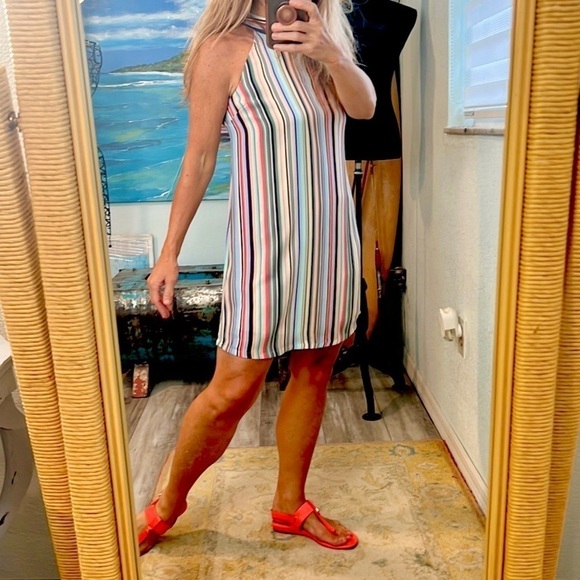 Decree Dresses & Skirts - ⭐️Decree,Soft Slimming Vertical Striped Dress, Adorable!Double-Button Closure, S